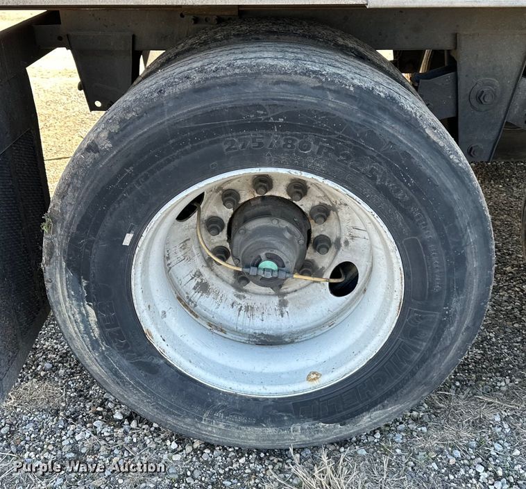 image for item OF9359 2015 Wabash dry van trailer