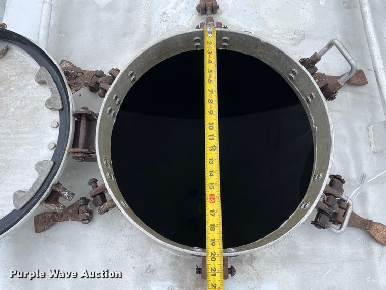 image for item OG9865 1979 Butler MFG pneumatic dry bulk trailer