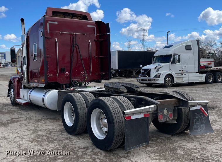 image for item OG9867 2014 Freightliner  Coronado glider kit semi truck