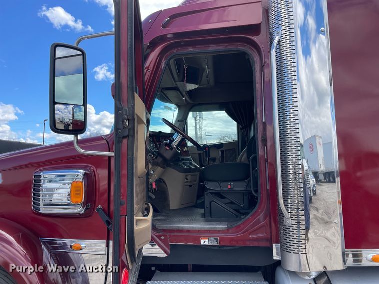 image for item OG9867 2014 Freightliner  Coronado glider kit semi truck