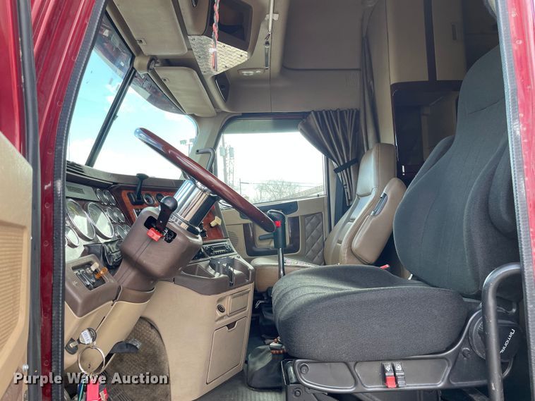 image for item OG9867 2014 Freightliner  Coronado glider kit semi truck