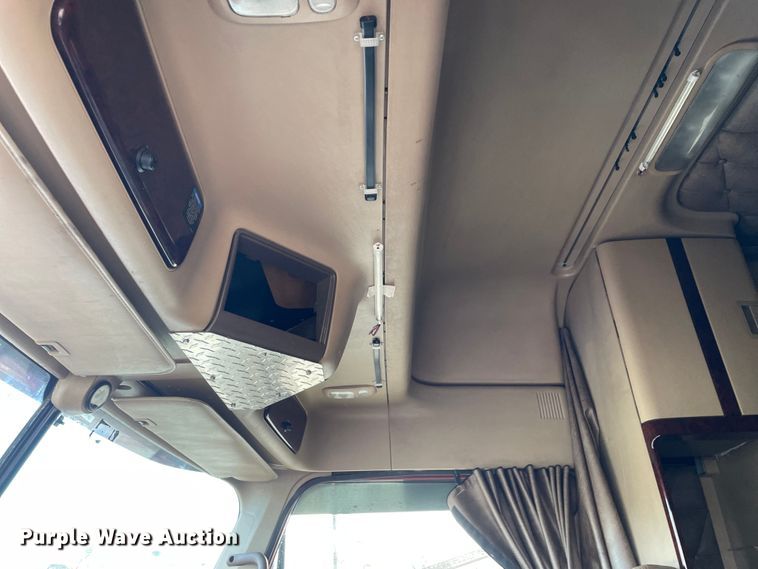 image for item OG9867 2014 Freightliner  Coronado glider kit semi truck