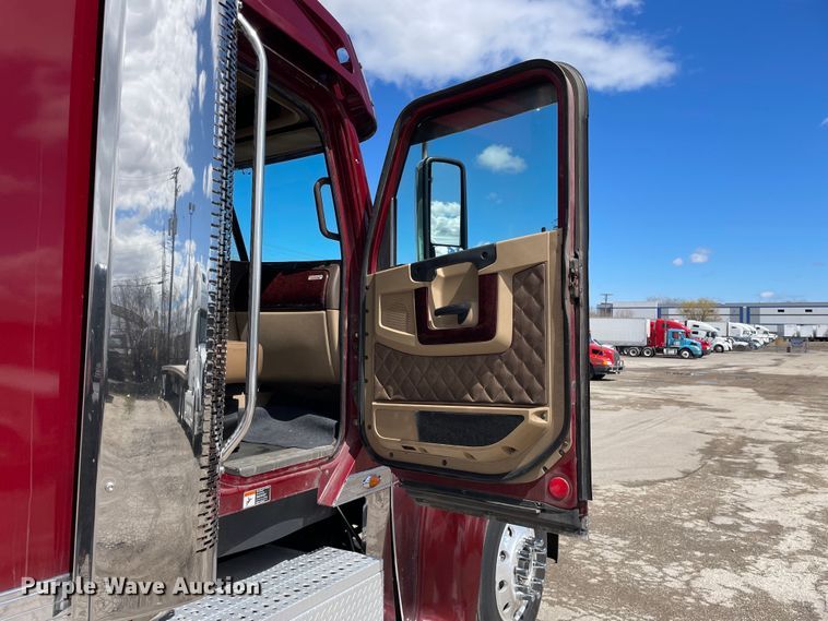 image for item OG9867 2014 Freightliner  Coronado glider kit semi truck