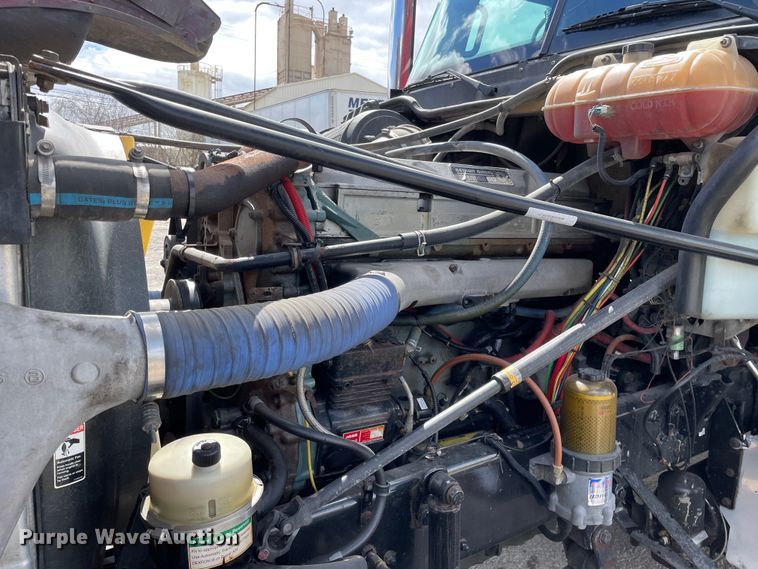 image for item OG9867 2014 Freightliner  Coronado glider kit semi truck