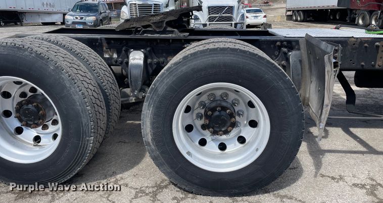 image for item OG9867 2014 Freightliner  Coronado glider kit semi truck