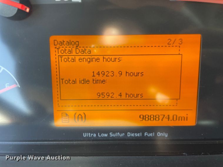 image for item OG9868 2014 Volvo  VNL670 semi truck