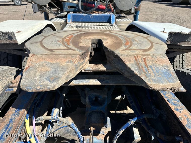 image for item OI9324 2009 Kenworth W900 crane truck