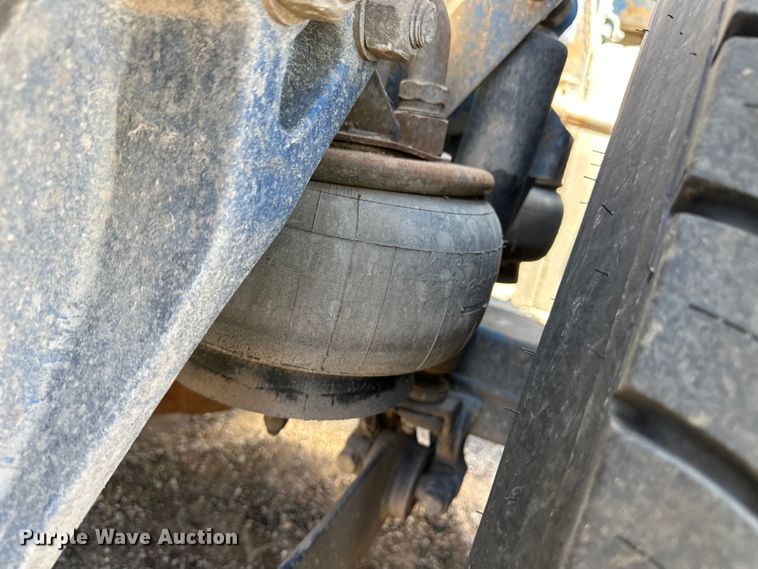 image for item OI9324 2009 Kenworth W900 crane truck