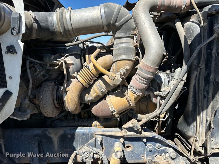 image for item OI9324 2009 Kenworth W900 crane truck