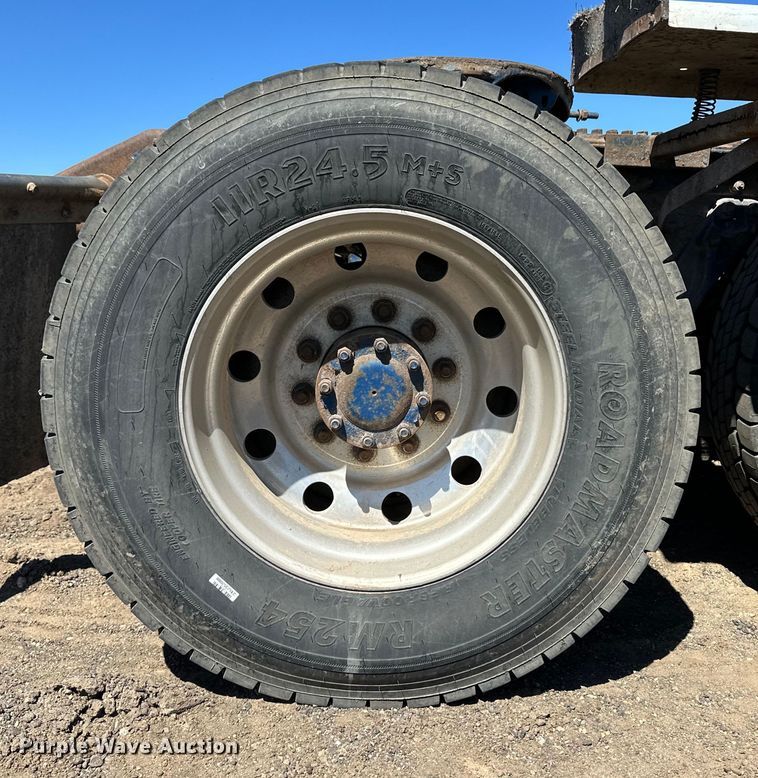 image for item OI9324 2009 Kenworth W900 crane truck