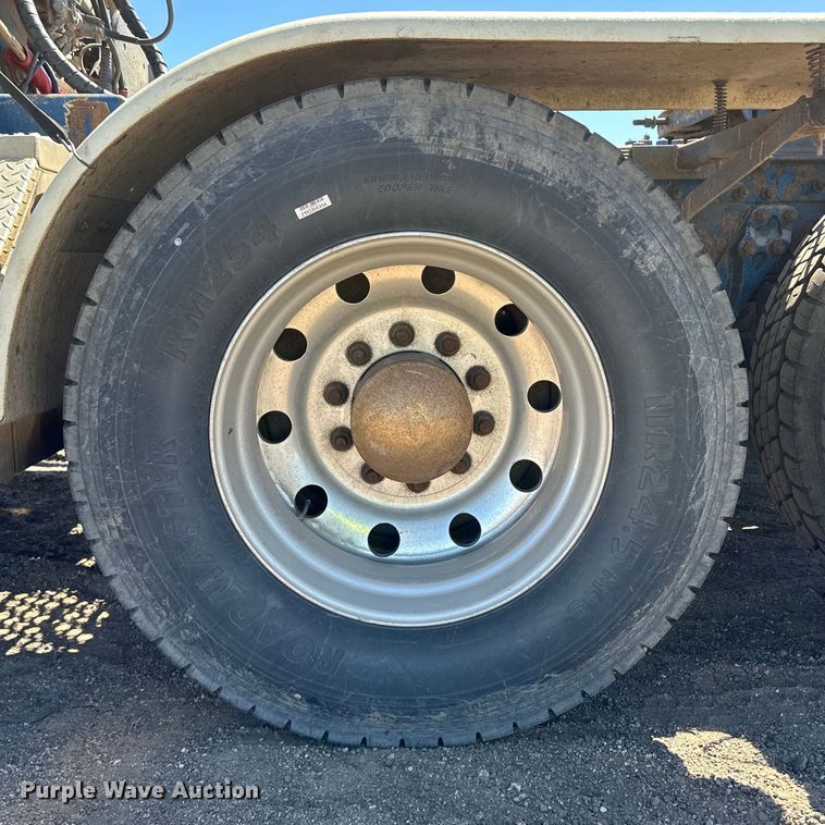 image for item OI9324 2009 Kenworth W900 crane truck