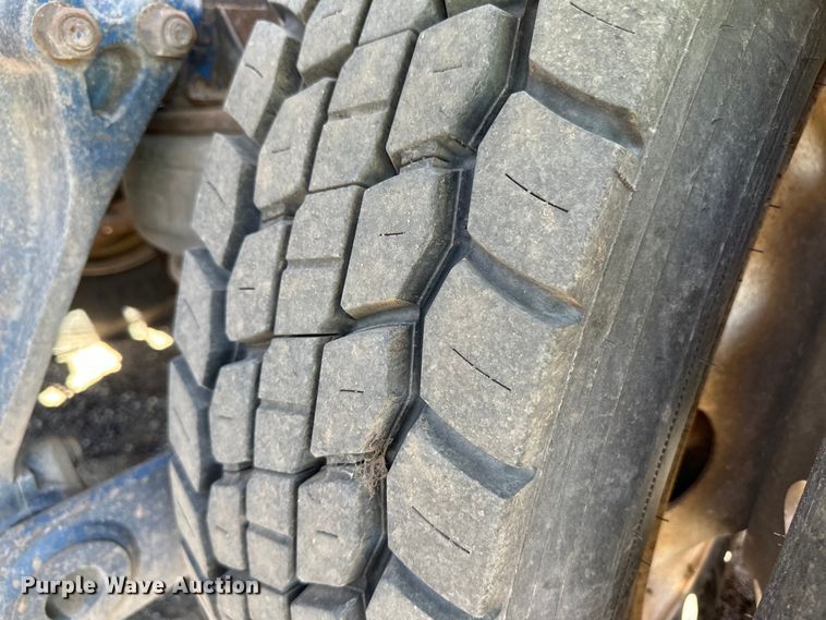 image for item OI9324 2009 Kenworth W900 crane truck