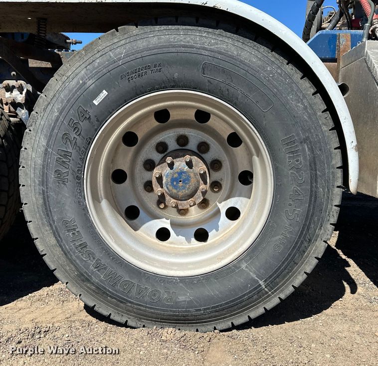 image for item OI9324 2009 Kenworth W900 crane truck