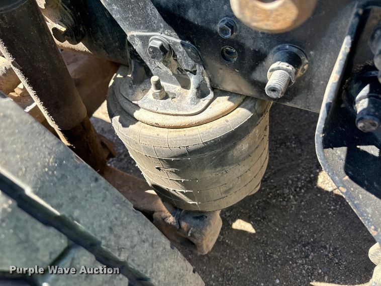 image for item OI9325 2009 International Paystar semi truck