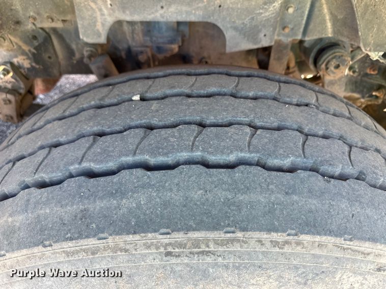 image for item OI9325 2009 International Paystar semi truck