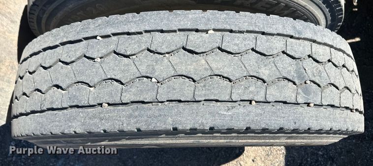 image for item OI9325 2009 International Paystar semi truck