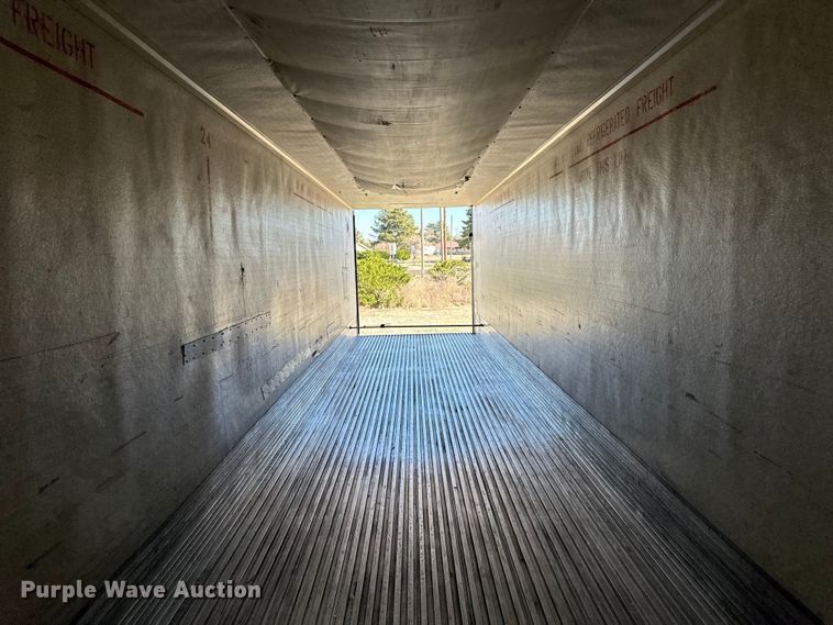 image for item OI9337 2005 Wabash refrigerated van trailer