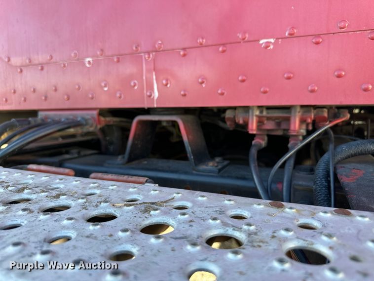 image for item OI9338 1992 Peterbilt 379 semi truck