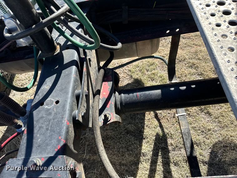 image for item OI9338 1992 Peterbilt 379 semi truck