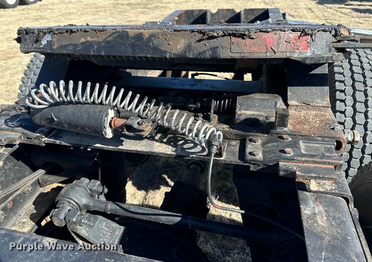 image for item OI9338 1992 Peterbilt 379 semi truck