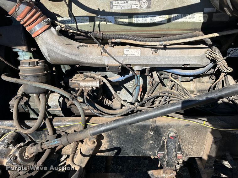 image for item OI9338 1992 Peterbilt 379 semi truck