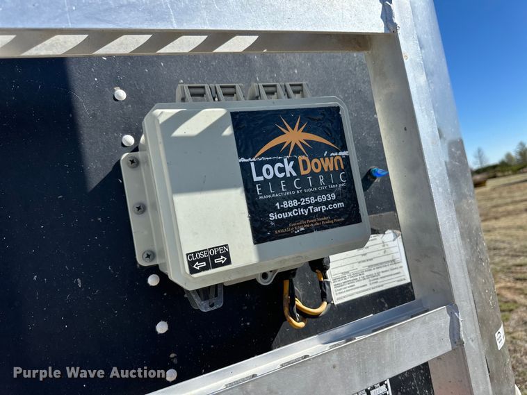 image for item OI9340 1998 Timpte grain trailer