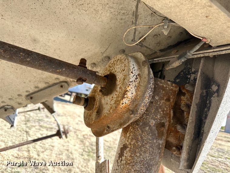 image for item OI9340 1998 Timpte grain trailer