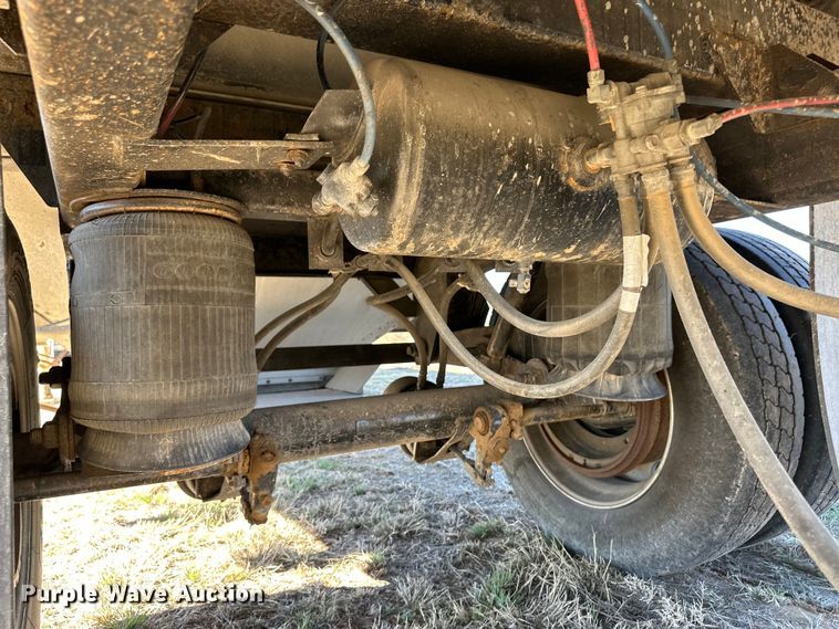 image for item OI9340 1998 Timpte grain trailer