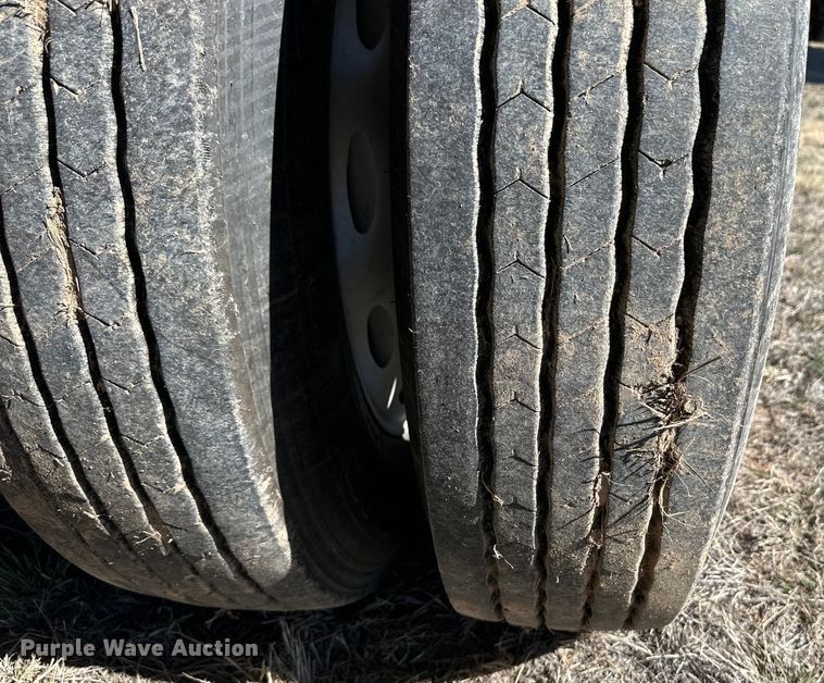 image for item OI9340 1998 Timpte grain trailer