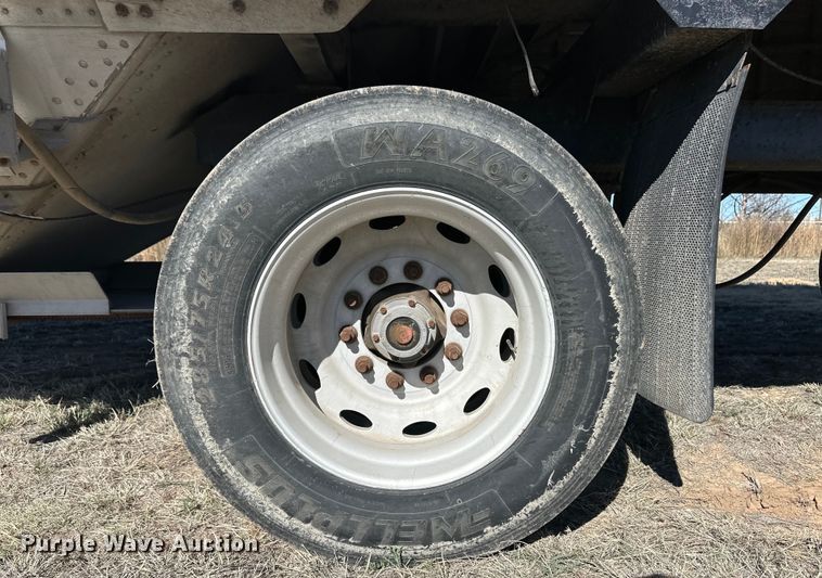 image for item OI9340 1998 Timpte grain trailer