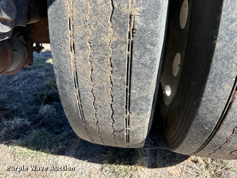 image for item OI9340 1998 Timpte grain trailer