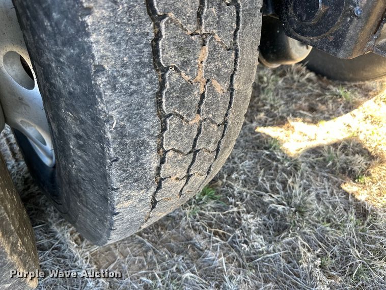 image for item OI9340 1998 Timpte grain trailer