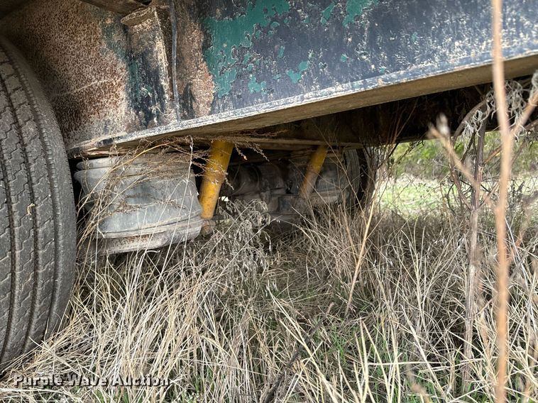 image for item OJ9487 1989 Transcraft DTLM 22-48 drop deck trailer