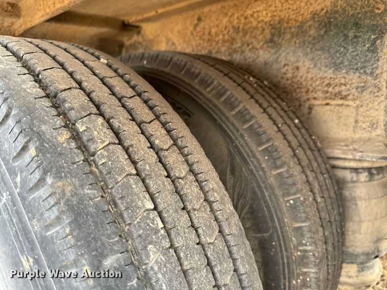 image for item OJ9487 1989 Transcraft DTLM 22-48 drop deck trailer