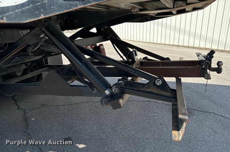 image for item OJ9671 2015 Caterpillar CT600S rollback truck