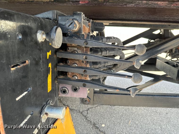 image for item OJ9671 2015 Caterpillar CT600S rollback truck