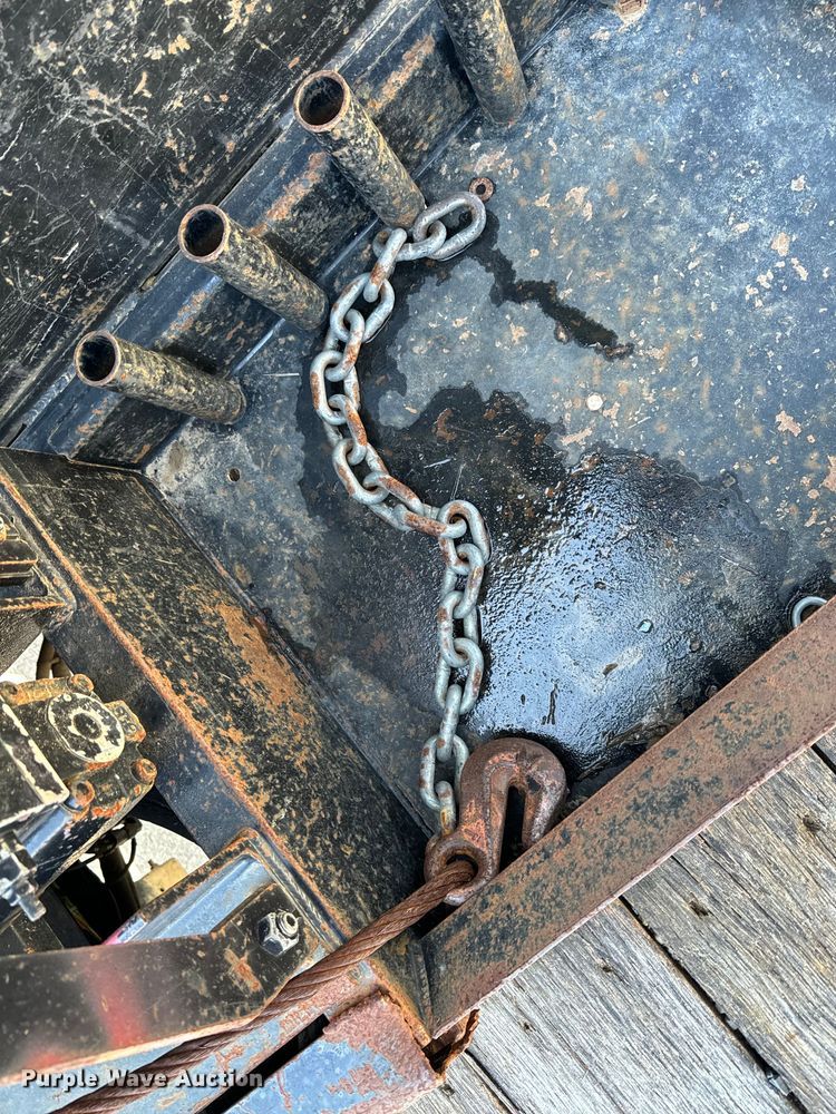 image for item OJ9671 2015 Caterpillar CT600S rollback truck