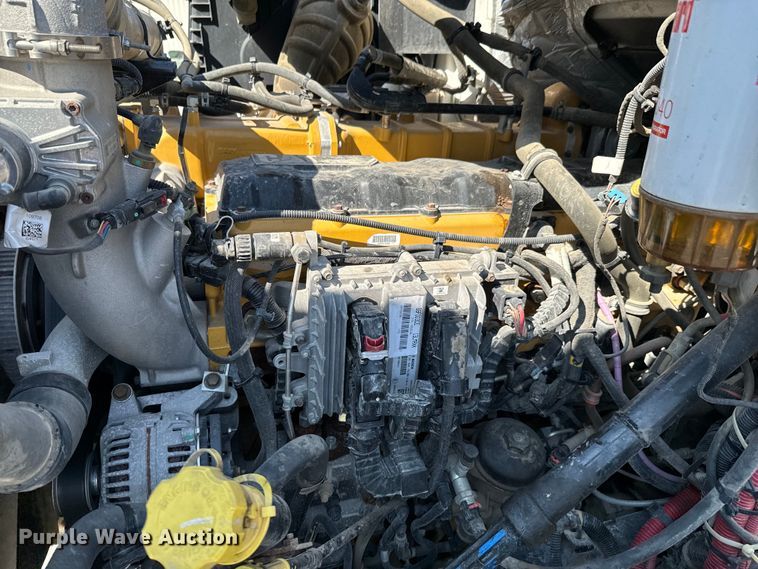 image for item OJ9671 2015 Caterpillar CT600S rollback truck