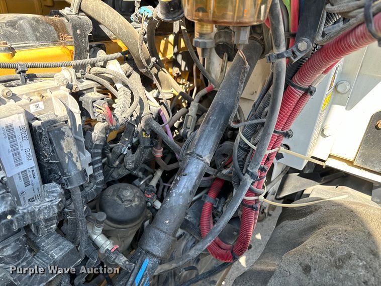 image for item OJ9671 2015 Caterpillar CT600S rollback truck