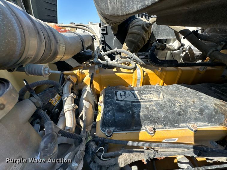 image for item OJ9671 2015 Caterpillar CT600S rollback truck