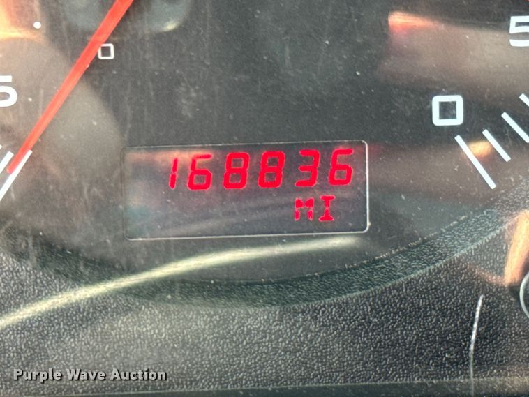 image for item OJ9671 2015 Caterpillar CT600S rollback truck