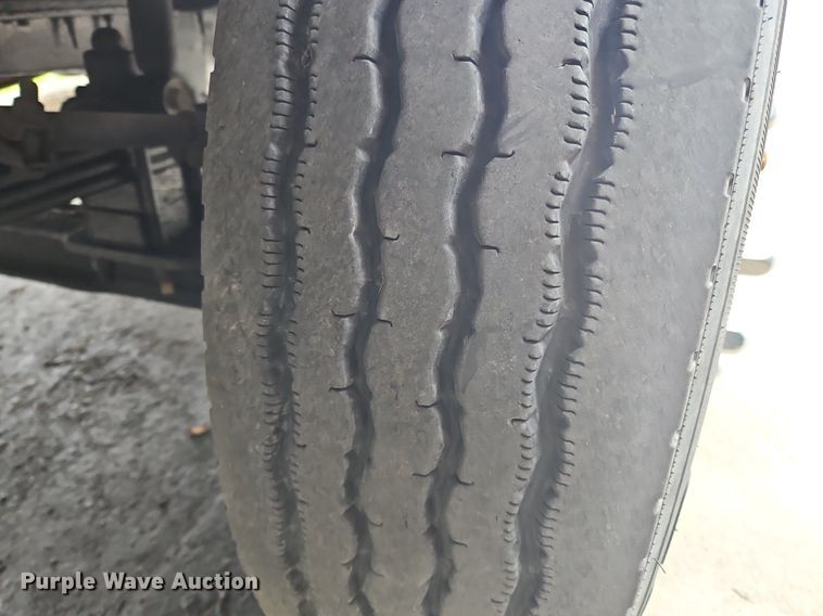 image for item OK9857 2000 Western Star 4900 semi truck