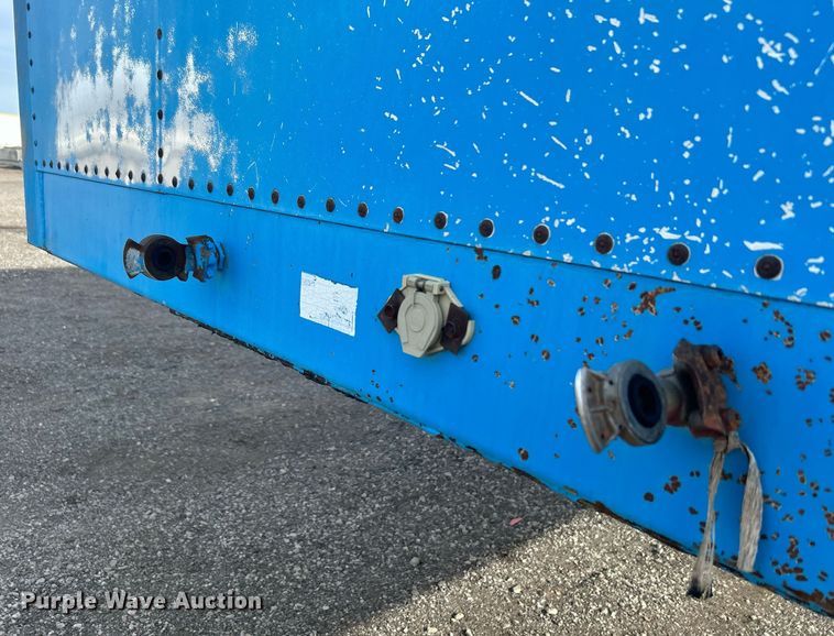 image for item OM9205 2015 Great Dane GP40 side curtain trailer