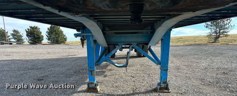 image for item OM9205 2015 Great Dane GP40 side curtain trailer