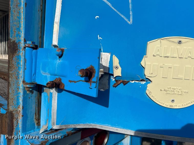 image for item OM9205 2015 Great Dane GP40 side curtain trailer