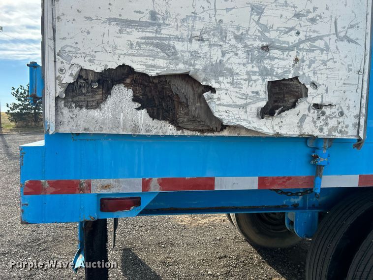image for item OM9205 2015 Great Dane GP40 side curtain trailer