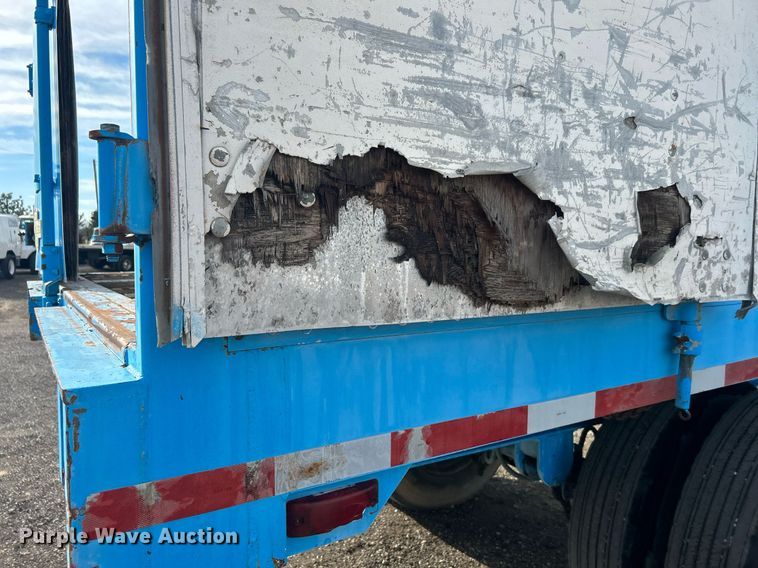 image for item OM9205 2015 Great Dane GP40 side curtain trailer