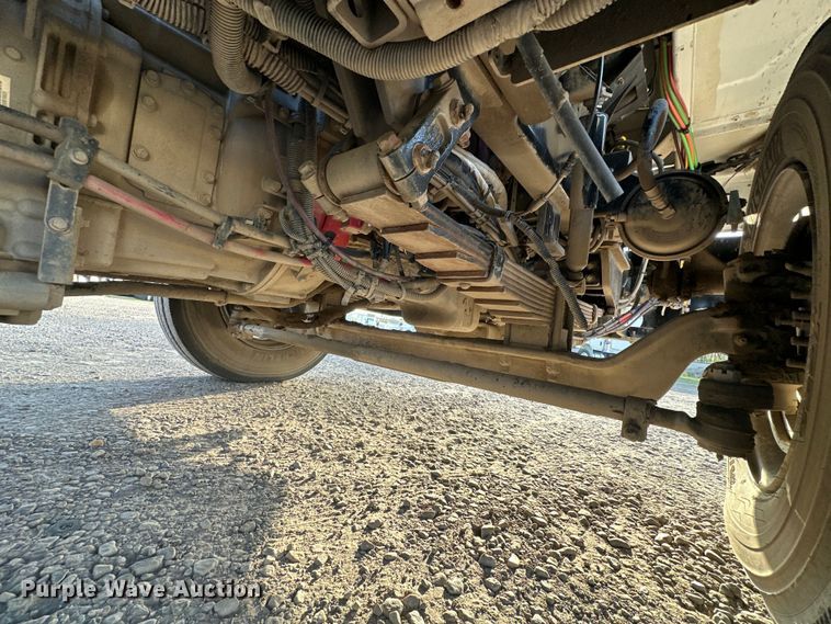 image for item OM9462 2020 Autocar XSpotter  yard truck