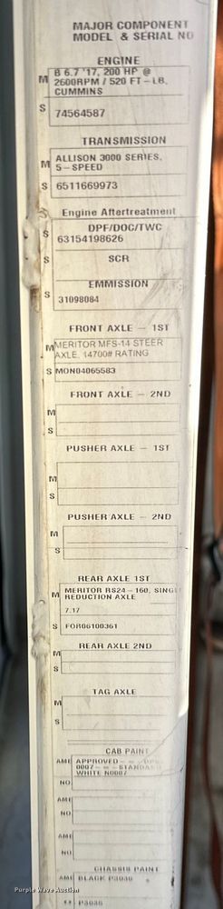 image for item OM9462 2020 Autocar XSpotter  yard truck