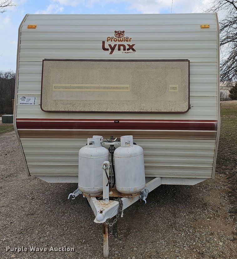 image for item DM1551 1988 Prowler Lynx 24C camper